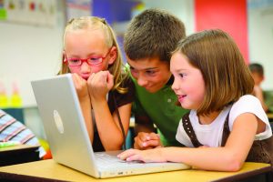 Read more about the article Programiraj, instaliraj i nauči mnoge fantastične vještine na informatičkoj radionici