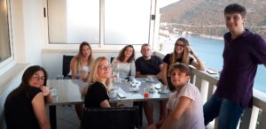 Read more about the article Četverodnevne radionice u Neumu bile su nezaboravno iskustvo za mlade Jajca