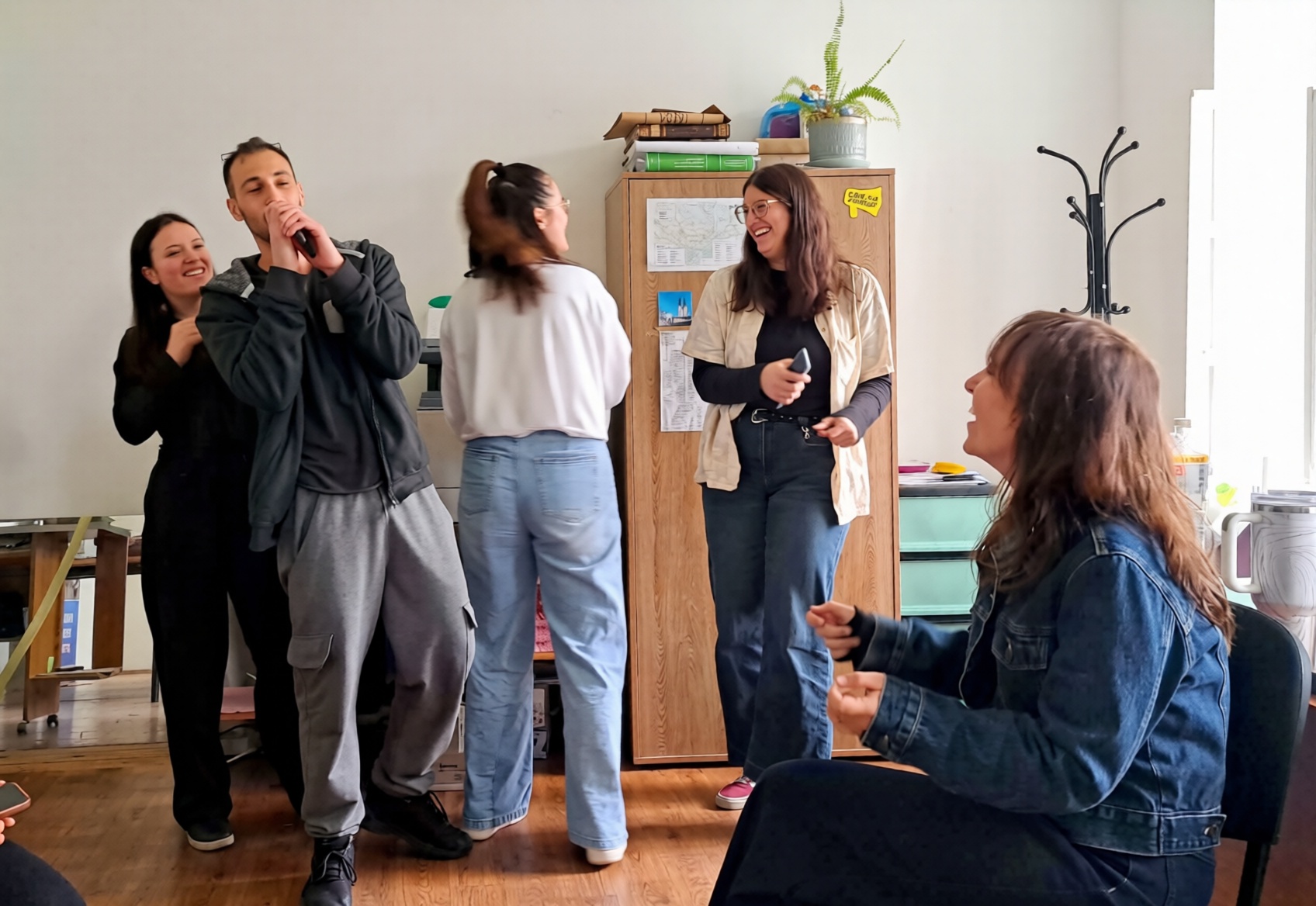 You are currently viewing Završetak volonterskog servisa italijanskih volontera u COD-u Jajce